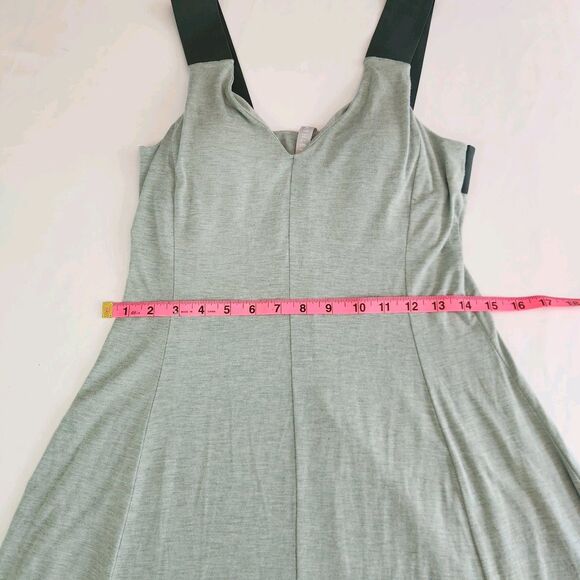 Athleta Santorini Tennis Dress SZ XS Sage Green V-Neck Sleeveless Activewear - Picture 7 of 13